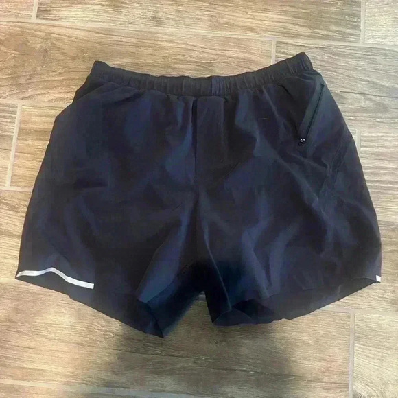 Lululemon men’s surge running shorts - Picture 1 of 3
